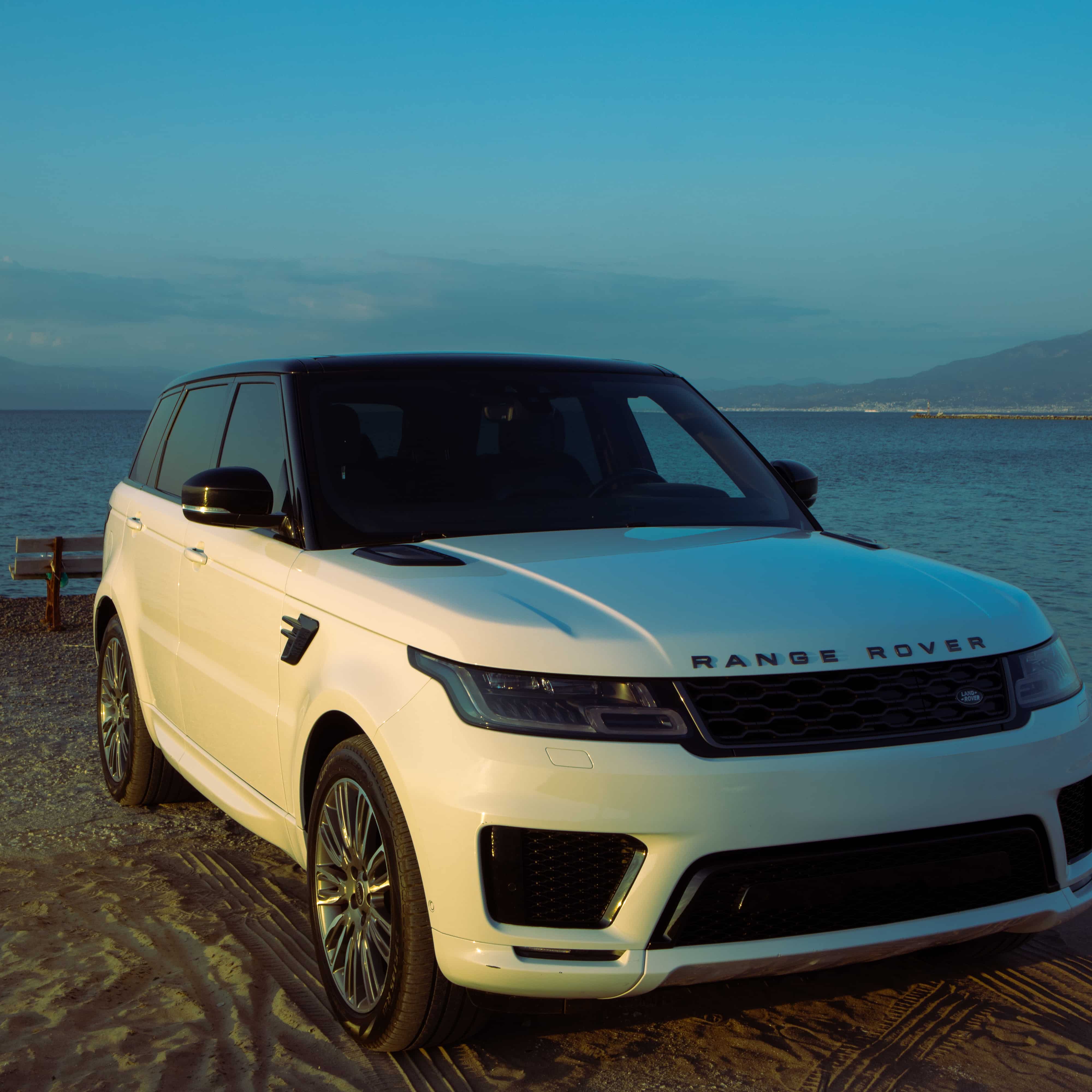 Range Rover - Luxury SUV