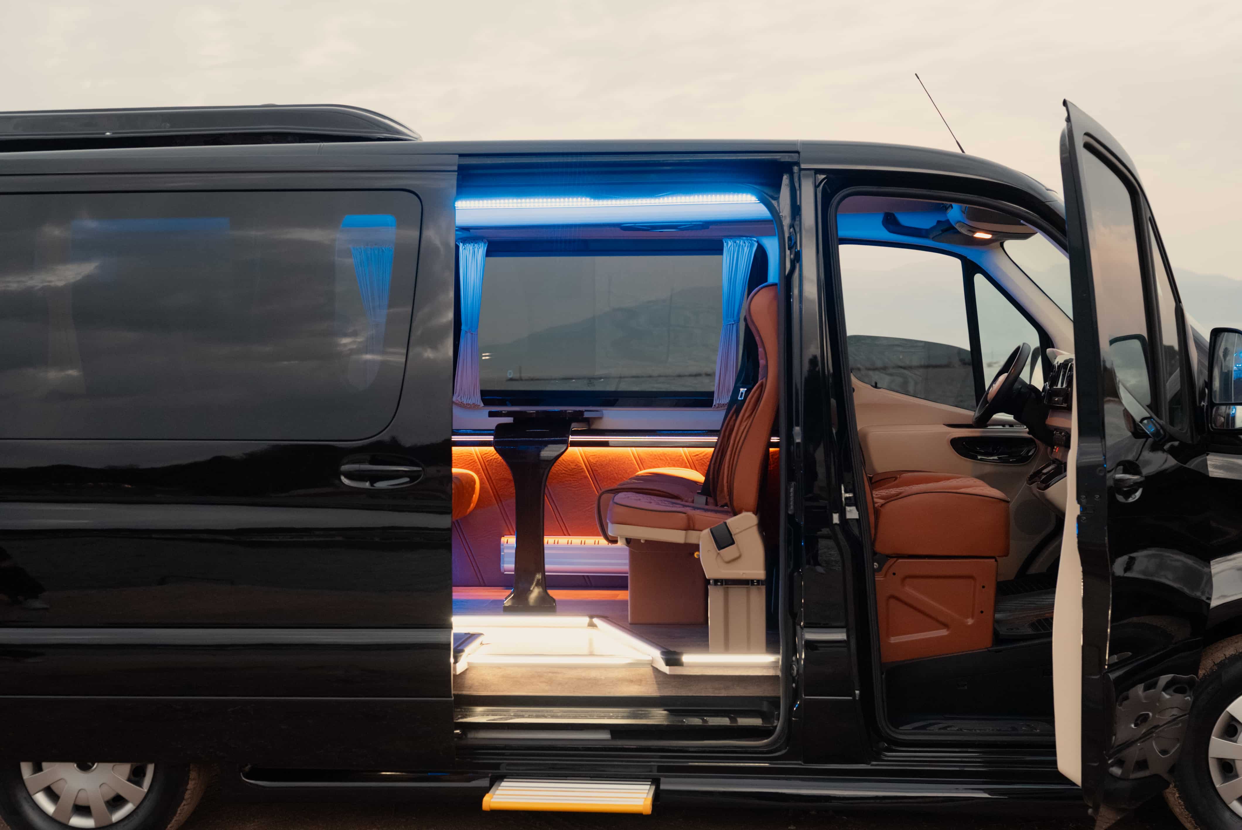 Mercedes Sprinter photo 6