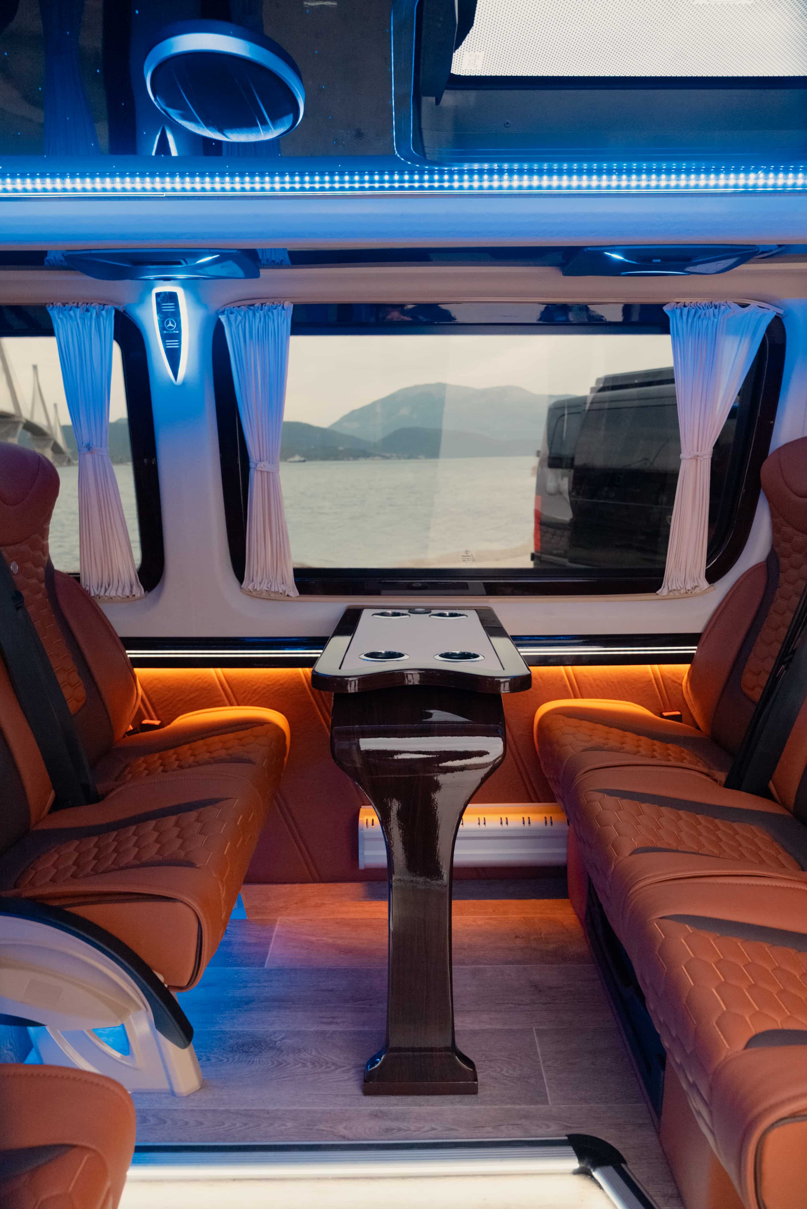 Mercedes Sprinter photo 8