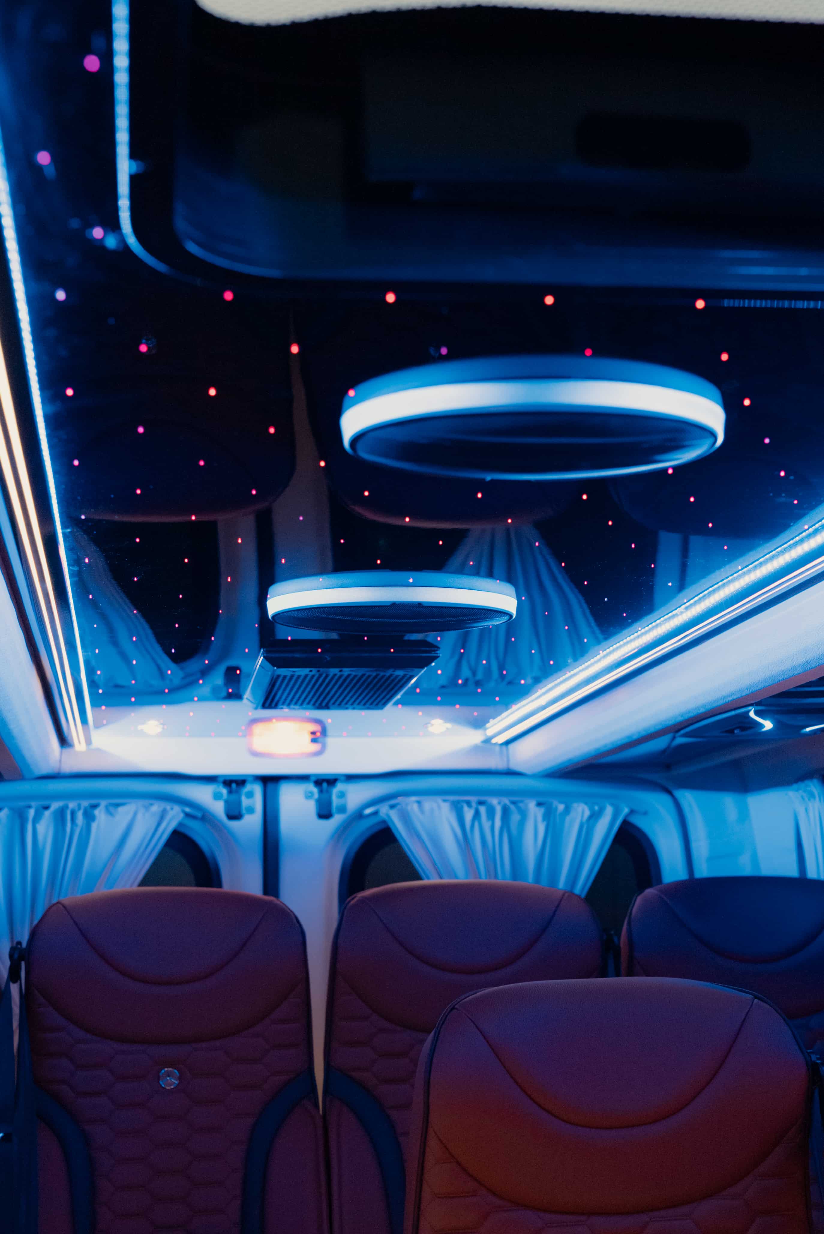 Mercedes Sprinter photo 9